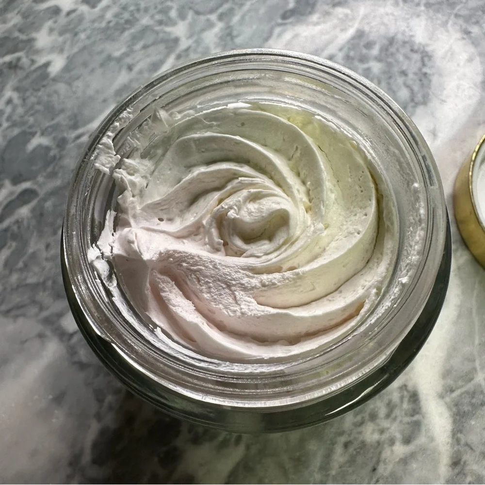 Truly Cake Maker Tightening Leg Polish‎